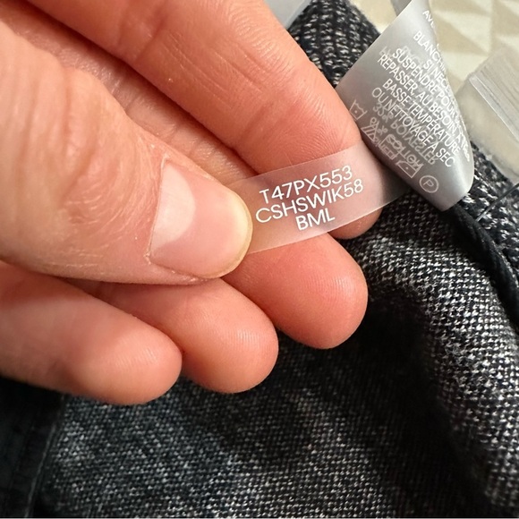 Calvin Klein
Petite Straight-Leg Pants - Picture 5 of 5